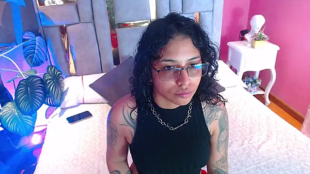 Snapshot of JuliaRose_ks chatting on 9, 1, 2026 JuliaRose ks online show from 9, 1, 2026