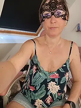 Rose Libertine online show from 22, 5, 2026