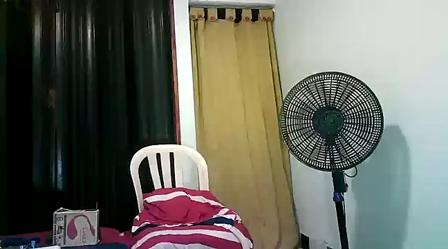Snapshot of kimmiemm chatting on 13, 1, 2025 kimmiemm online show from 13, 1, 2025