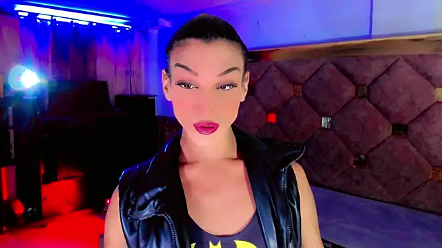 Snapshot of the-horus-girl chatting on 27, 9, 2025 the-horus-girl online show from 27, 9, 2025