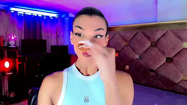 Snapshot of the-horus-girl chatting on 30, 9, 2025 the-horus-girl online show from 30, 9, 2025