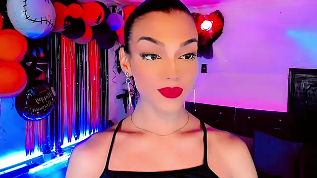 Snapshot of the-horus-girl chatting on 28, 10, 2025 the-horus-girl online show from 28, 10, 2025