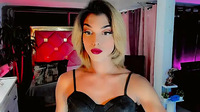 Snapshot of the-horus-girl chatting on 19, 11, 2025 the-horus-girl online show from 19, 11, 2025