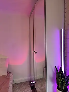 Snapshot of Vanesskaa chatting on 12, 4, 2026 Vanesskaa online show from 12, 4, 2026