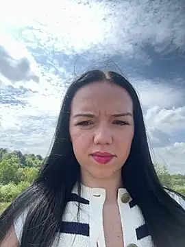 Snapshot of Vanesskaa chatting on 8, 5, 2026 Vanesskaa online show from 8, 5, 2026