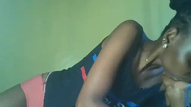 Snapshot of slim_girl02 chatting on 16, 6, 2026 slim girl02 online show from 16, 6, 2026