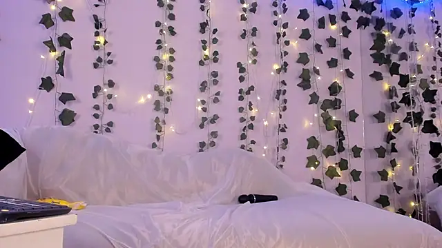 Natasha Nasty2 online show from 24, 12, 2024