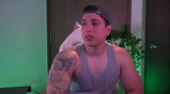 Snapshot of appolo_allen chatting on 10, 12, 2024 appolo allen online show from 10, 12, 2024