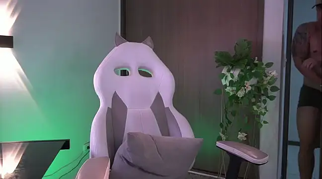 Snapshot of appolo_allen chatting on 15, 12, 2024 appolo allen online show from 15, 12, 2024