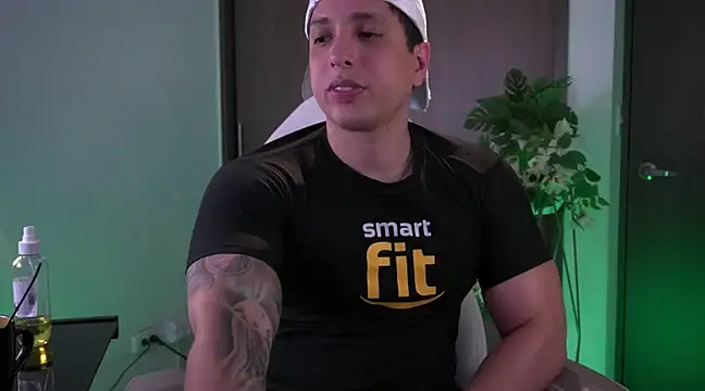 Snapshot of appolo_allen chatting on 23, 12, 2024 appolo allen online show from 23, 12, 2024