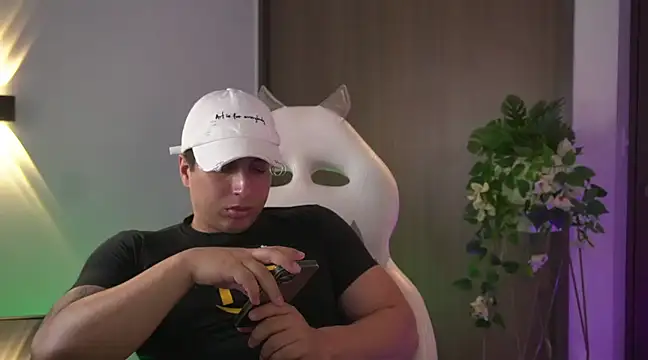 Snapshot of appolo_allen chatting on 27, 12, 2024 appolo allen online show from 27, 12, 2024