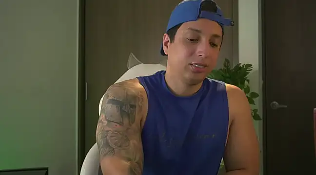 Snapshot of appolo_allen chatting on 2, 1, 2025 appolo allen online show from 2, 1, 2025