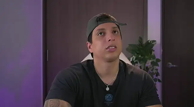 Snapshot of appolo_allen chatting on 6, 1, 2025 appolo allen online show from 6, 1, 2025