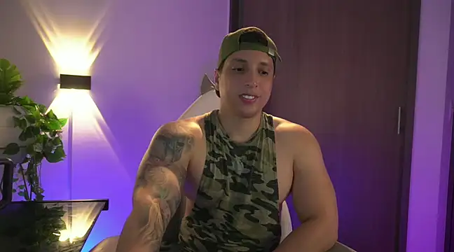 Snapshot of appolo_allen chatting on 21, 1, 2025 appolo allen online show from 21, 1, 2025