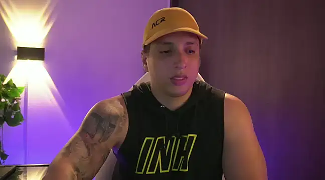 Snapshot of appolo_allen chatting on 25, 1, 2025 appolo allen online show from 25, 1, 2025