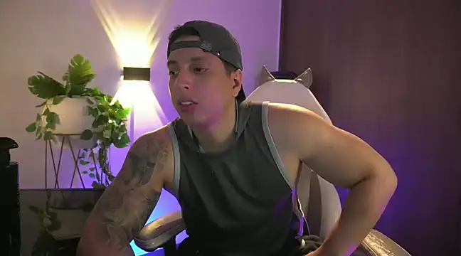 Snapshot of appolo_allen chatting on 28, 1, 2025 appolo allen online show from 28, 1, 2025