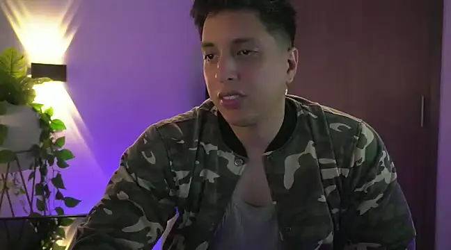 Snapshot of appolo_allen chatting on 11, 2, 2025 appolo allen online show from 11, 2, 2025