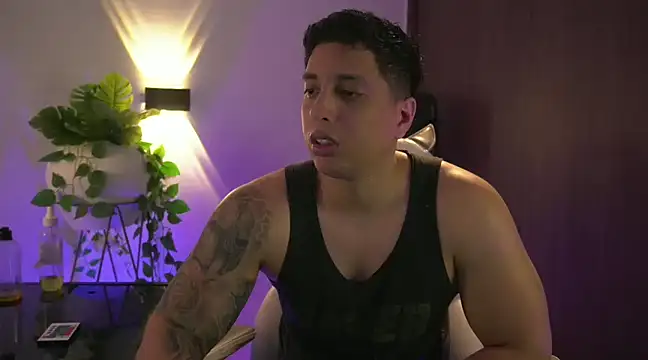 Snapshot of appolo_allen chatting on 17, 2, 2025 appolo allen online show from 17, 2, 2025