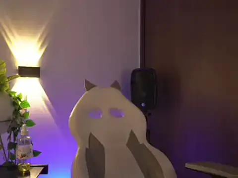 Snapshot of appolo_allen chatting on 19, 2, 2025 appolo allen online show from 19, 2, 2025