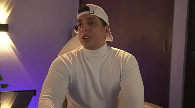 Snapshot of appolo_allen chatting on 2, 3, 2025 appolo allen online show from 2, 3, 2025