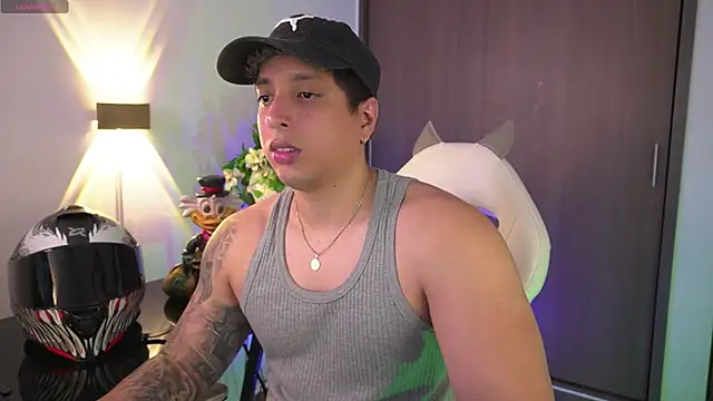 Snapshot of appolo_allen chatting on 21, 9, 2025 appolo allen online show from 21, 9, 2025