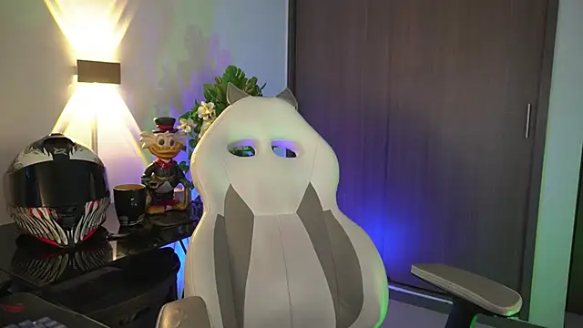 Snapshot of appolo_allen chatting on 25, 9, 2025 appolo allen online show from 25, 9, 2025