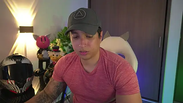 Snapshot of appolo_allen chatting on 28, 9, 2025 appolo allen online show from 28, 9, 2025