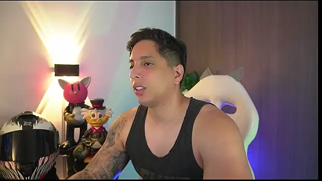 Snapshot of appolo_allen chatting on 13, 10, 2025 appolo allen online show from 13, 10, 2025