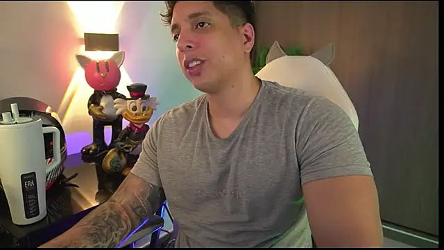 Snapshot of appolo_allen chatting on 15, 10, 2025 appolo allen online show from 15, 10, 2025