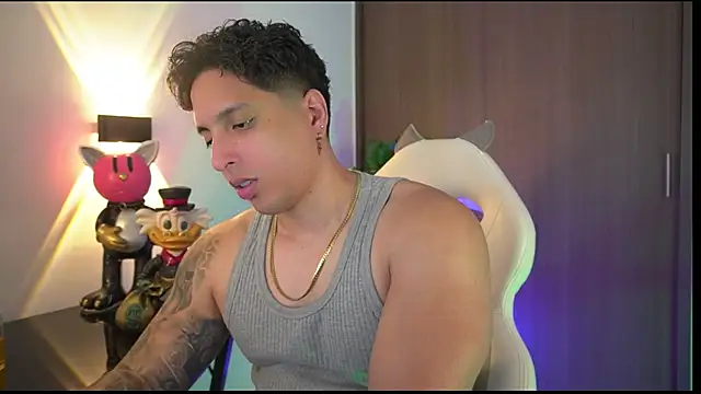 Snapshot of appolo_allen chatting on 19, 10, 2025 appolo allen online show from 19, 10, 2025