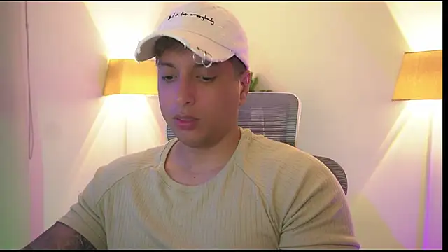 Snapshot of appolo_allen chatting on 26, 11, 2025 appolo allen online show from 26, 11, 2025