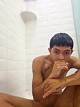 Snapshot of Yoko0381 chatting on 23, 9, 2025 Yoko0381 online show from 23, 9, 2025