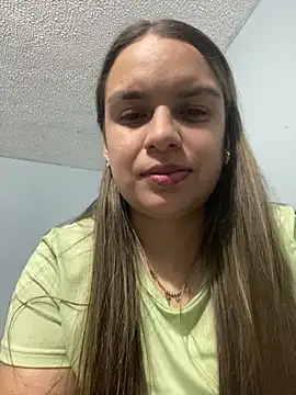 Snapshot of Nathaly00_ chatting on 4, 12, 2025 Nathaly00 online show from 4, 12, 2025