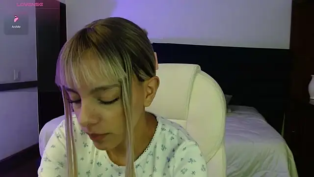 Snapshot of peyton_golden1 chatting on 22, 2, 2026 peyton golden1 online show from 22, 2, 2026