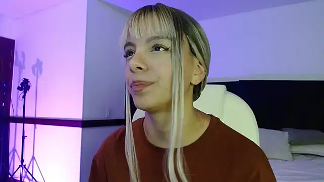 Snapshot of peyton_golden1 chatting on 23, 2, 2026 peyton golden1 online show from 23, 2, 2026