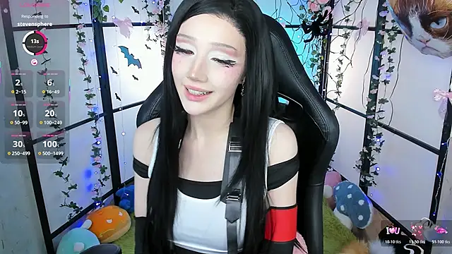 Snapshot of LilithLin chatting on 25, 10, 2025 LilithLin online show from 25, 10, 2025