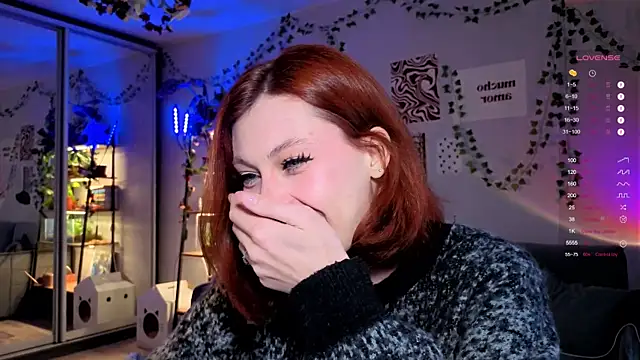 Snapshot of Your_Corvus chatting on 15, 11, 2025 Your Corvus online show from 15, 11, 2025