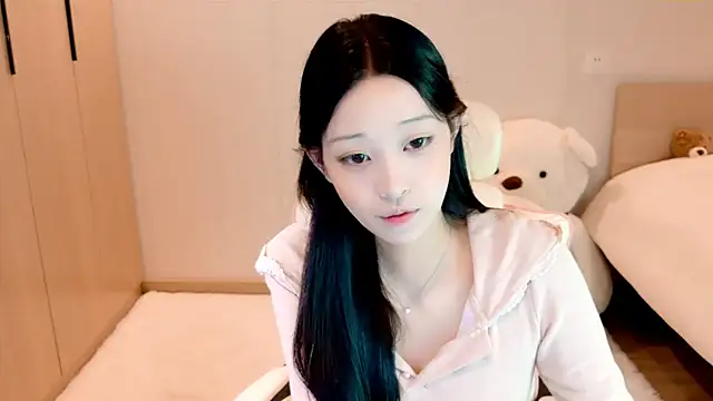 Snapshot of Xueb_J chatting on 3, 12, 2024 Xueb J online show from 3, 12, 2024