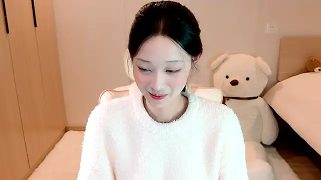 Snapshot of Xueb_J chatting on 12, 12, 2024 Xueb J online show from 12, 12, 2024