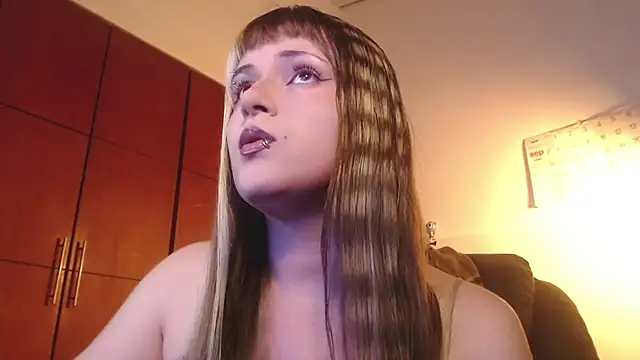 NEXT DOOR GIRL  online show from 1, 10, 2025