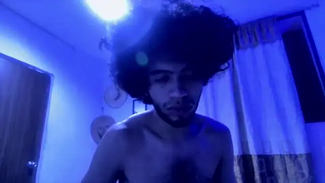 Snapshot of sweet_tippot chatting on 28, 2, 2025 sweet tippot online show from 28, 2, 2025