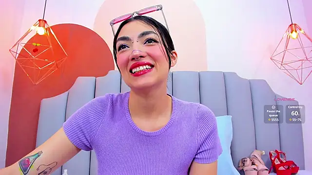 Snapshot of ThailyCherry chatting on 4, 2, 2025 ThailyCherry online show from 4, 2, 2025