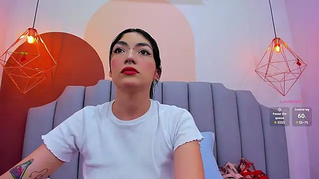 Snapshot of ThailyCherry chatting on 5, 2, 2025 ThailyCherry online show from 5, 2, 2025