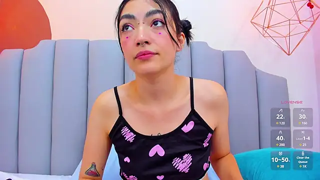 Snapshot of ThailyCherry chatting on 8, 2, 2025 ThailyCherry online show from 8, 2, 2025