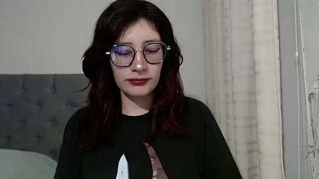 Snapshot of mariana124- chatting on 21, 1, 2025 mariana124- online show from 21, 1, 2025