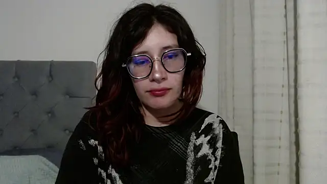 Snapshot of mariana124- chatting on 6, 2, 2025 mariana124- online show from 6, 2, 2025