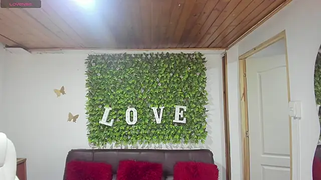 Snapshot of Enma__clark chatting on 5, 2, 2025 Enma clark online show from 5, 2, 2025