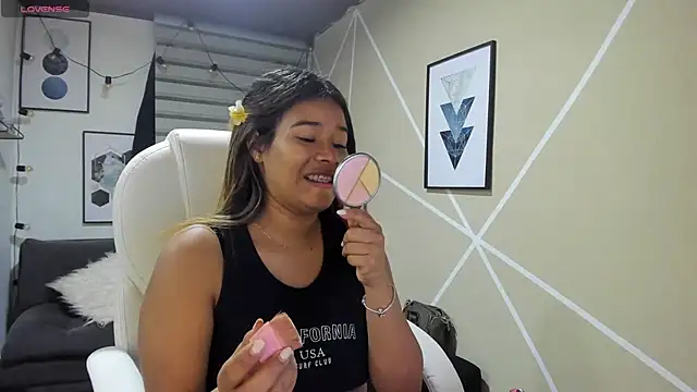 Snapshot of Enma__clark chatting on 3, 10, 2025 Enma clark online show from 3, 10, 2025