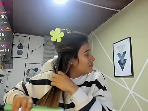 Snapshot of Enma__clark chatting on 27, 10, 2025 Enma clark online show from 27, 10, 2025