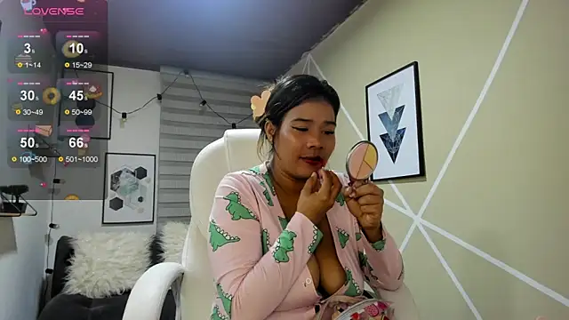 Snapshot of Enma__clark chatting on 31, 10, 2025 Enma clark online show from 31, 10, 2025